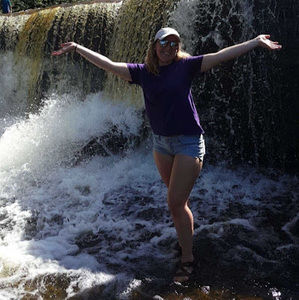 Meet your Posher, Jennifer